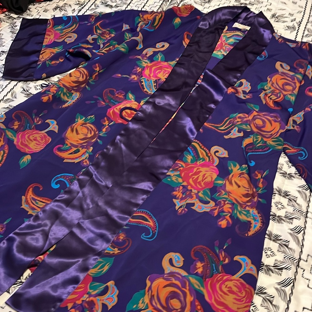 Victoria’s Secret Kimono Robe No Belt Onesize Fits All - Picture 4 of 7